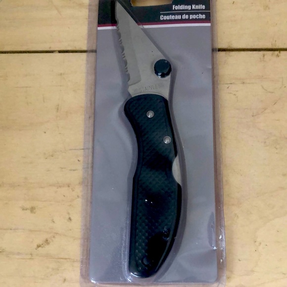 Stainless steel blade with black handle folding knife - Picture 1 of 3